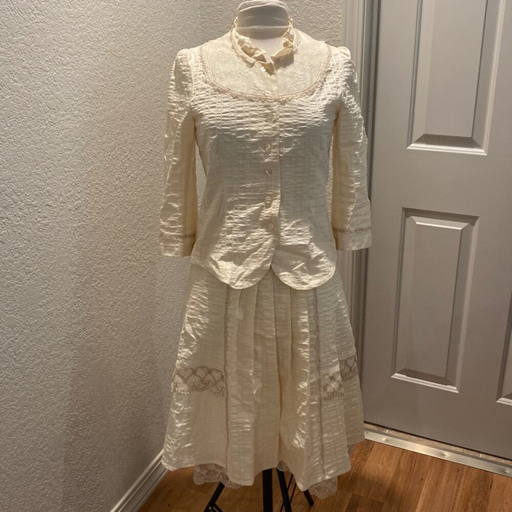Shin Choi Skirt Set Lace Floral Midi Cottagecore Pleated Cotton Cream EUC Sz 4